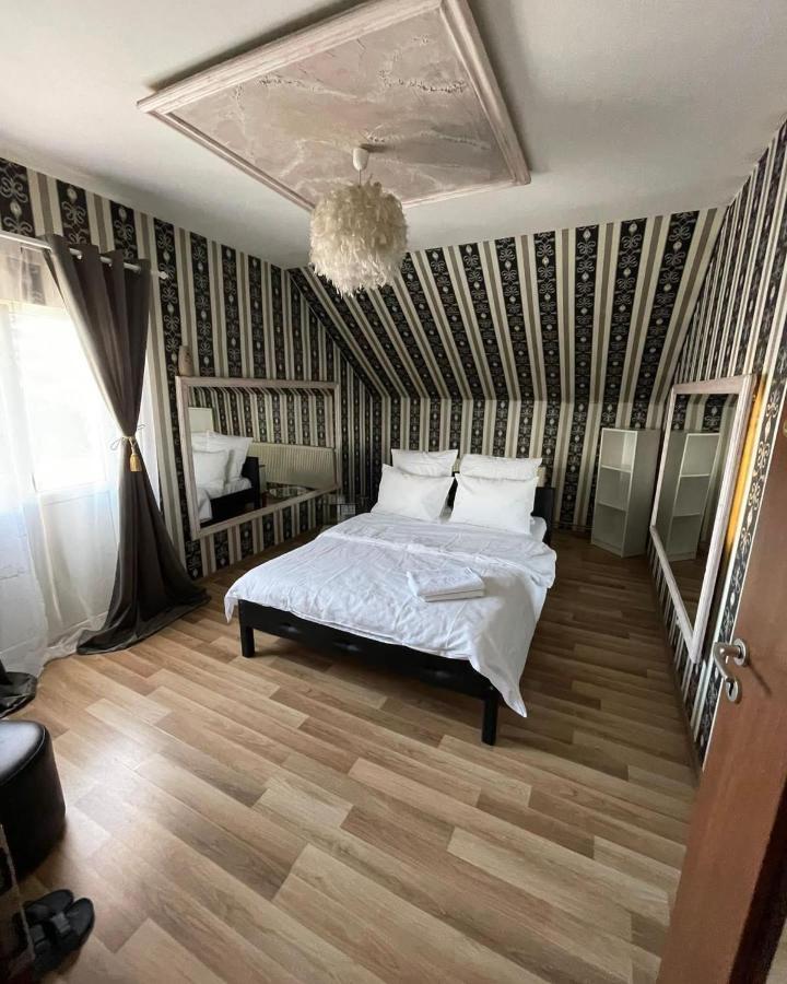 Casa Rania Hotel ซีบิว ภายนอก รูปภาพ
